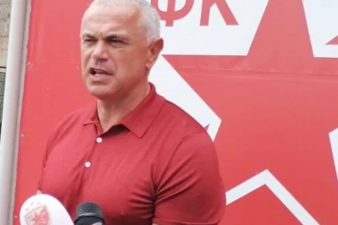 NADOBUDAN, BEZ STRASTI, NE POŠTUJE SAIGRAČE: Terzić BEZ DLAKE NA JEZIKU o PRIJOVIĆU!