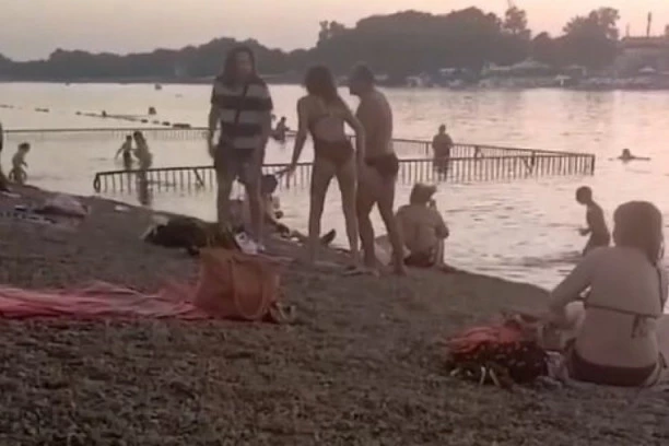 (VIDEO) OGLASILA SE POLICIJA NAKON JUČERAŠNJEG BRUTALNOG PREMLAĆIVANJA ŽENE NA ADI!