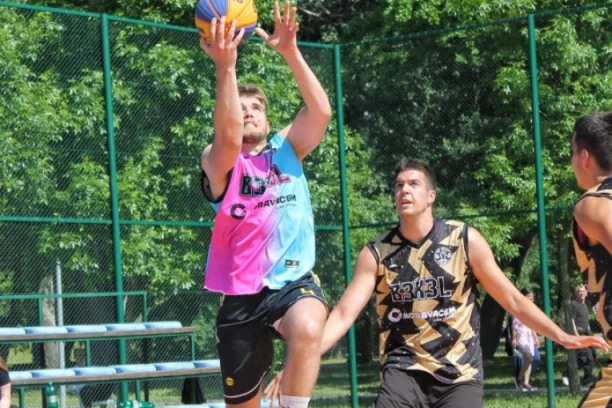 Najjači basketaši u gradu i veliki ljudi: Humanitarni vikend Beogradske 3X3 lige