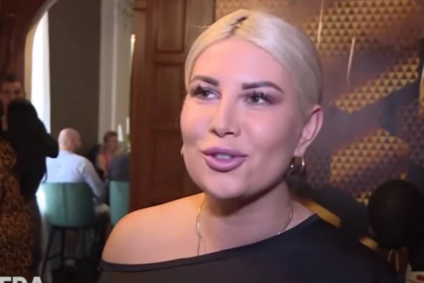 JEDVA ČEKAM DA SAMA SEBI VEŽEM KOSU! Dea Đurđević ogolila dušu nakon 22. operacije ruke i priznala čega se najviše PLAŠILA!