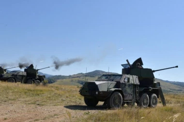 UKRAJINCI UDARILI KONTRU: Oboren Su-30 raketom ispaljenom sa pomorskog drona, Rusi u čudu