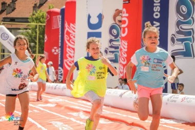 Spektakl u Sokobanji, Igre svečano otvorene