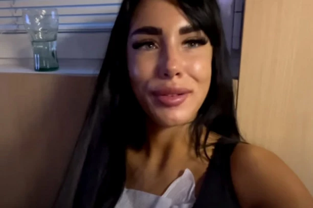 (FOTO) PUKLA LJUBAV: Aleksandra Subotić raskinula sa Pecom, ON ZNA ŠTA JE URADIO!
