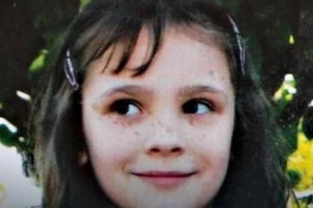 ONA JE SIMBOL BORBE PROTIV PEDOFILIJE U SRBIJI! Na današnji dan mučki je ubijena mala Marija! REČI OCA PARAJU DUŠU!