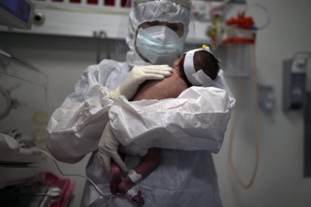 PORODILA SE DEVOJČICA OD 11 GODINA! Roditelji nisu imali pojma šta im se dešava s detetom, strahuje se da je otac NEKO IZ PORODICE!