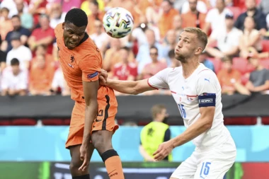 PRVO IZNENAĐENJE NA EURU: VAR odlučio novog četvrtfinalistu!