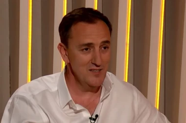 NISAM HTEO DA KRIJEM I MORAO SAM DA KAŽEM! Sergej Ćetković se prisetio toga kako je ćerkama rekao da im nije pravi tata! (FOTO)