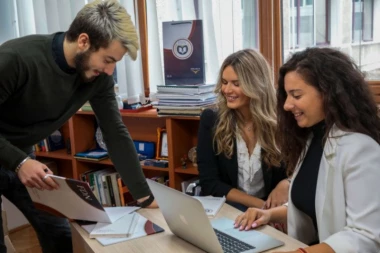 FDN SLAVI ROĐENDAN! Upišite ili nastavite studiranje već od 900 evra!