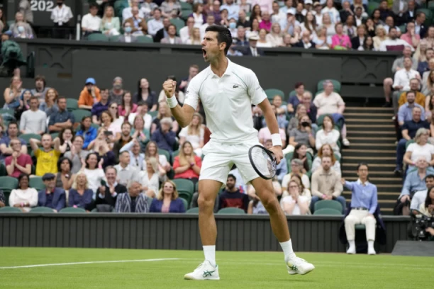 USPEŠAN START VIMBLDONA: Novak posle PREOKRETA srušio Britanca