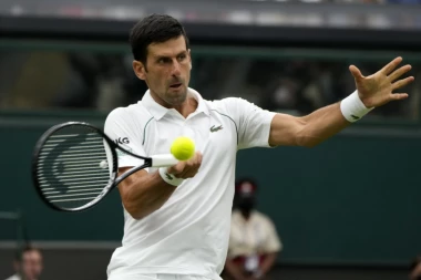 NOVAK IMA AUTOPUT DO FINALA: Još jedan FAVORIT POČIŠĆEN sa Vimbldona!