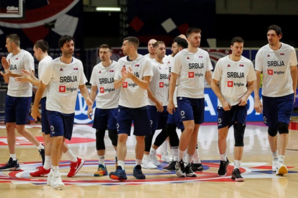 UŽASNE VESTI PRED MEČEVE ODLUKE! Stigao izveštaj o Jovićevoj povredi, Kokoškov računa na SAMO 8 IGRAČA!?