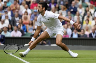 NOVAK POD PRITISKOM: Preti mu PAD sa prvog mesta!