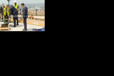 (VIDEO) SAN POSTAO JAVA! PREDSEDNIK VUČIĆ NA OBELEŽAVANJU ZAVRŠETKA RADOVA NA KONSTRUKCIJI "KULE BEOGRAD"!