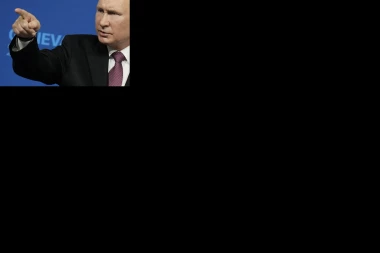 PUTIN ZAGRMEO: VIŠE NIKO NEĆE IZJEDNAČAVATI SOVJETSKI SAVEZ I NACISTE! Ruski predsednik potpisao zakon kojim se sprečava izvrtanje istorije!