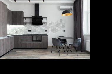 OPASNA BAKTERIJA LEGIONELA VREBA IZ KLIME: Uništava pluća, obavezno radite jednu stvar da bi izbegli bolest