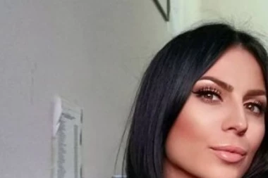 (FOTO) VATRENA CRNKA GRMI U POLICIJSKOJ UNIFORMI: Lepotica iz MUP zapalila društvene mreže, NIŽU SE KOMENTARI!