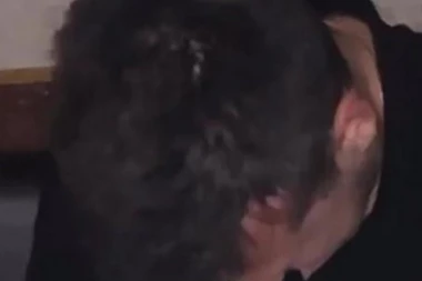 (FOTO) OSVANULA INTIMNA FOTKA DUŠICE I ČAVE: Voditeljka i fudbaler u zanosu, SVE PRŠTI OD STRASTI!