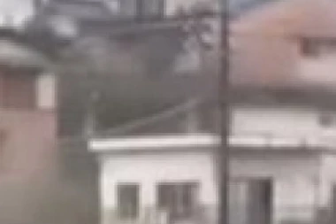 (FOTO/VIDEO) ZASTRAŠUJUĆI SNIMCI IZ JAPANA: Klizište sravnilo sve sa zemljom, potraga za ŽRTVAMA!