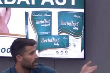 (VIDEO) PRAVIŠ ME BUDALOM: Rialda napala Kenana zbog veridbe, on konačno progovorio, pa joj sasuo sve u lice!