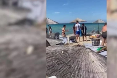 NA HALKIDIKIJU TORNADO NAPRAVIO HAOS! Opustošio plažu, četvoro ljudi povređeno (VIDEO)
