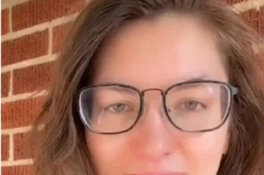 (FOTO) OSTALI U ČUDU: Lekari joj ispirali uvo zbog prehlade, a onda su našli predmet star 22 godine!