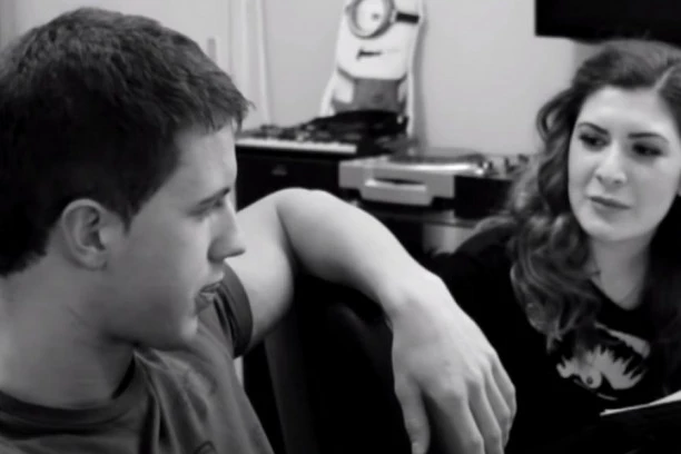 (FOTO) NE MOGU DA VERUJEM DA MU SE ŽIVOT ZAVRŠIO TEK TAKO: Oglasila se Minja Samardžić POVODOM SMRTI IGORA GARNIERA POTRESNIM REČIMA KOJE RAZARAJU DUŠU!