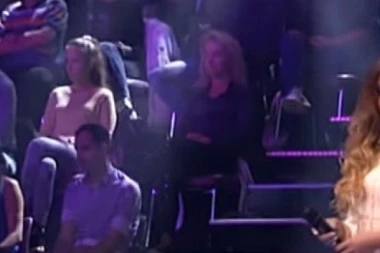 "Zvezda Granda" iza sebe ima BURAN RAZVOD I TRANSFORMACIJU, a danas IZGLEDA OVAKO: Kupila je stan i sve je PINK