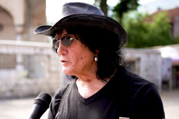 MILIĆ VUKAŠINOVIĆ DOBIO SEPSU: Rokeru se lekari bore za život!