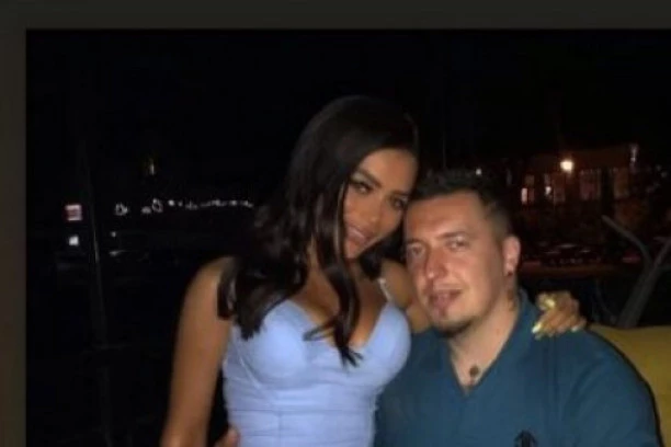 BIVŠI LJUBAVNICI PONOVO ZAJEDNO? Nataša Radan i Amar Gile uhvaćeni na splavu, pevač joj POSVETIO OVU PESMU!