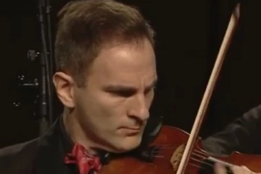 (FOTO) OTVOREN BANJA LUKA FEST: Maestralni Stefan Milenković oduševio je sve prisutne, a evo koje poznate ličnosti su upriličile ovo SPEKTAKULARNO veče!