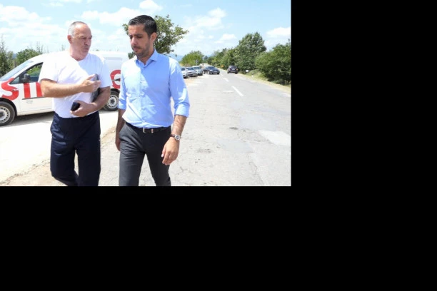 (FOTO) MINISTAR TOMISLAV MOMOROVIĆ OBIŠAO RADOVE NA PUTU NEGOTIN-ZAJEČAR: Sve napreduje odličnom dinamikom