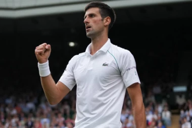 ĐOKOVIĆ POČISTIO KANAĐANINA: Novak po sedmi put u FINALU VImbldona