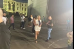 (FOTO) MARIJA STIGLA U ŠIMANOVCE: Kulićeva HISTERISALA pa BEŽALA OD NOVINARA!