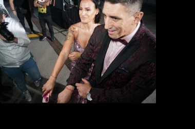 (VIDEO) KRISTINA I KRISTIJAN OTKRILI IMENA ZA BEBU: Ljubavni par GORI od LJUBAVI!