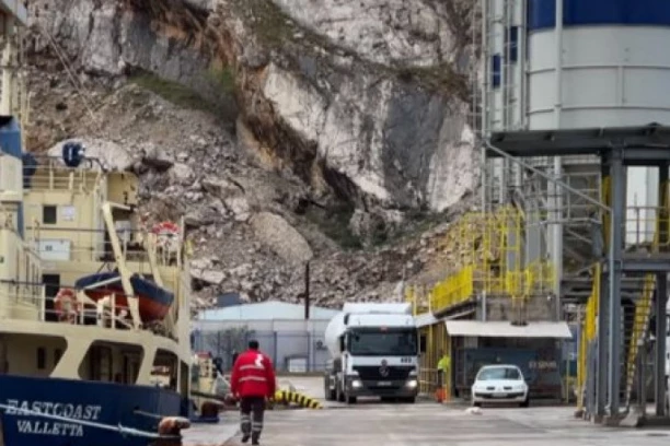 CRNA GORA PRED BANKROTOM! Omča oko vrata dug od milijardu dolara Kini za gradnju autoputa (VIDEO)