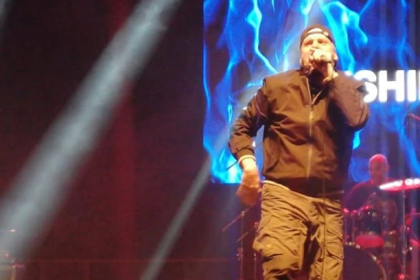 (VIDEO) TO JE BILO KAD SAM IMAO PAUZU OD ROČIŠTA: Bane Sanšajn otkrio detalje VENČANJA NA KARIBIMA!