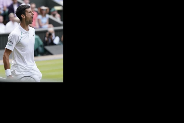 ISTORIJA JE ISPISANA! Novak Đoković je šampion Vimbldona, izjednačen sa Nadalom i Federerom!