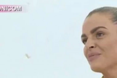 (FOTO) HAJDE DA JEDEMO PAŠTETU U KOLIMA! Rijalda podelila PRIVATAN snimak, pa otkrila Kenanovu GENIJALNU ideju!