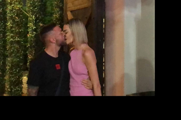 (VIDEO) ŠA SE PONOVIO POSLE ZADRUGE: Reper kupio LUKSUZAN AUTOMOBIL,  Taru prvu provozao!