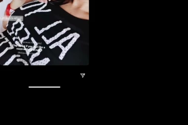 (FOTO) MIA BORISALJEVIĆ IZ BOLNIČKOG KREVETA: Objavila snimak sa ćerkom Teom, a evo kako izgleda 3 DANA posle porođaja!