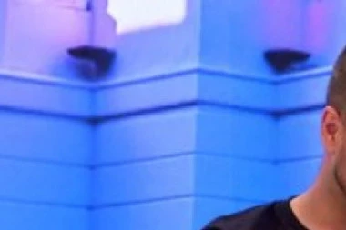 ĐEDOVIĆ ZAVRŠIO NA INFUZIJI: Bivšem zadrugaru medicinsko osoblje HITNO došlo u stan, ovim su ga VRAĆALI U ŽIVOT! (FOTO)