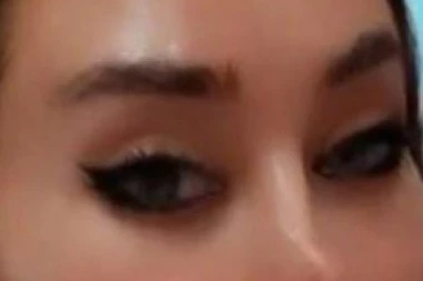 (FOTO) ANA KORAĆ NASTAVILA SA PROMENOM LIČNOG OPISA! Nećete verovati šta je STARLETA  sad uradila!