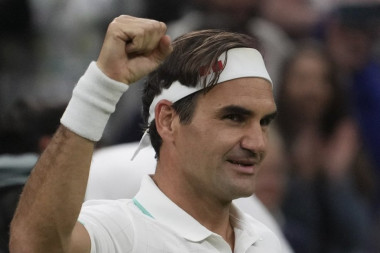 EUFORIJA U PARIZU: Federer se POJAViO i "UBIO" u pojam Novaka! (VIDEO)