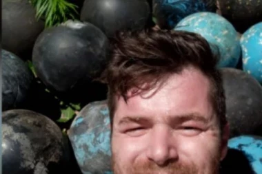 (FOTO) ŠTO JE DUBLJE IŠAO, SVE IH JE VIŠE NALAZIO: Muškarac kopao temelj tokom renoviranja kuće, a onda je naišao na nešto što ga je ZAPREPASTILO!