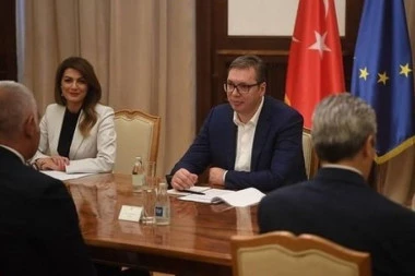 PREDSEDNIK VUČIĆ SA ERSOJEM: Srbija opredeljena da nastavi da gradi dobre odnose sa Turskom!