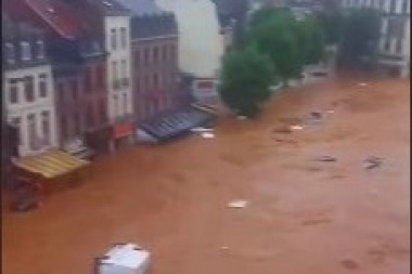 (FOTO) MNOGA PODRUČJA JOŠ UVEK BEZ STRUJE: Poplave u zapadnoj Evropi odnele preko 150 života, IZLILE SE reke i jezera!