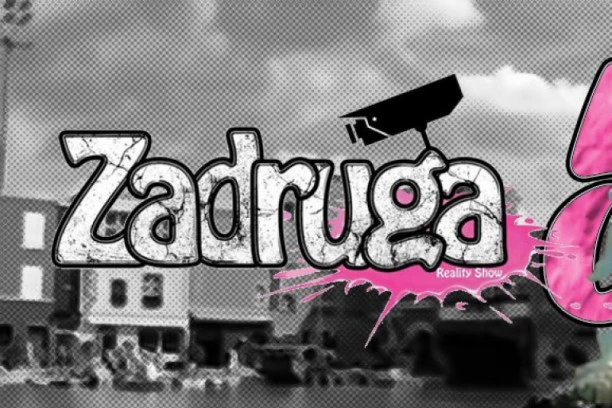 (FOTO) UGRIZAO ME VAMPIR: Ona sa svojim robom ulazi u ZADRUGU 5!