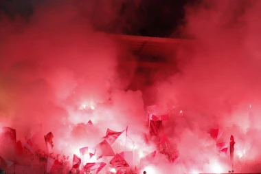 UŽAS NA ULICAMA! Na navijače Crvene zvezde pucano iz SAČMARE, ima i povređenih! (VIDEO+FOTO)