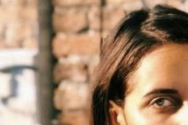 (FOTO) NAKON ŽESTOKIH INTIMNIH SCENA U FILMU U KOME JE ŠOKIRALA JAVNOST: Popularna glumica navatala POLITIČARA, ISPLIVALI SVI DETALJI!