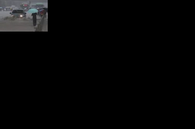 (FOTO) SMAK SVETA U KINI! Obilne kiše paralizovale Henan, stradalo najmanje 12 ljudi